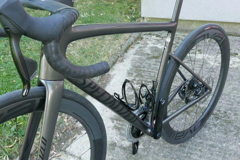 Predám cestný bicykel Specialized Tarmac SL8 Expert 2024