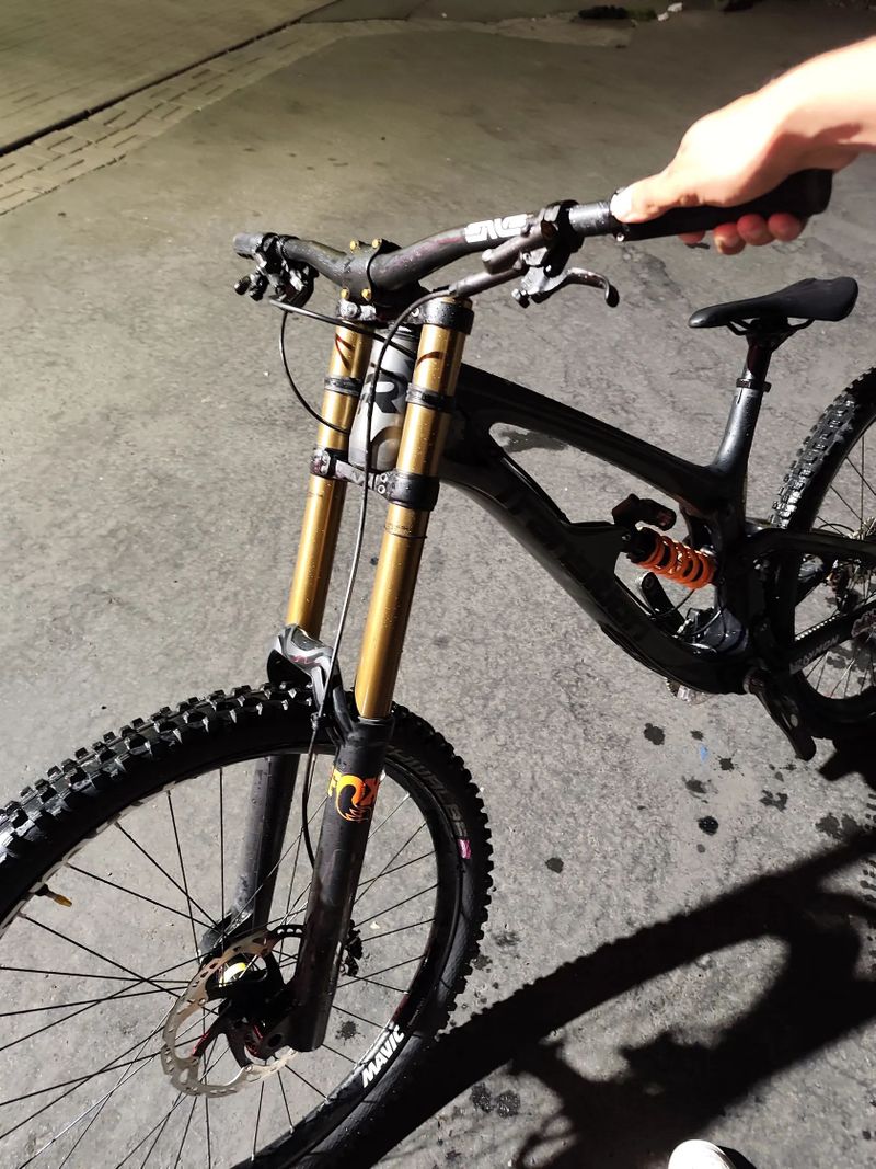 Transition Tr11 Carbon
