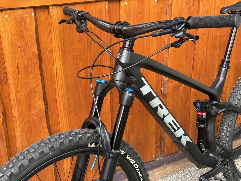 EXTREMNÍ SLEVA - Trek Fuel EX 9.8 Project One 