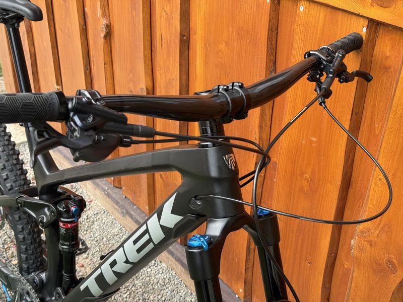 EXTREMNÍ SLEVA - Trek Fuel EX 9.8 Project One 