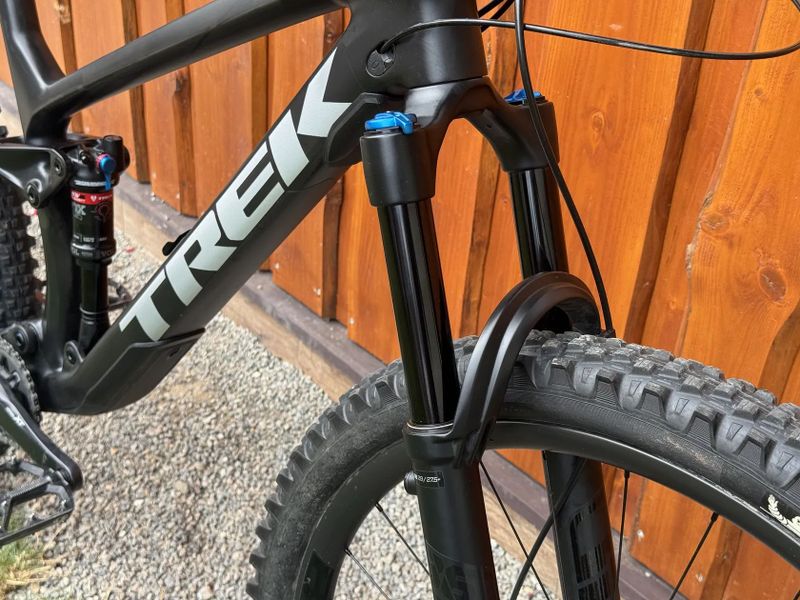 EXTREMNÍ SLEVA - Trek Fuel EX 9.8 Project One 