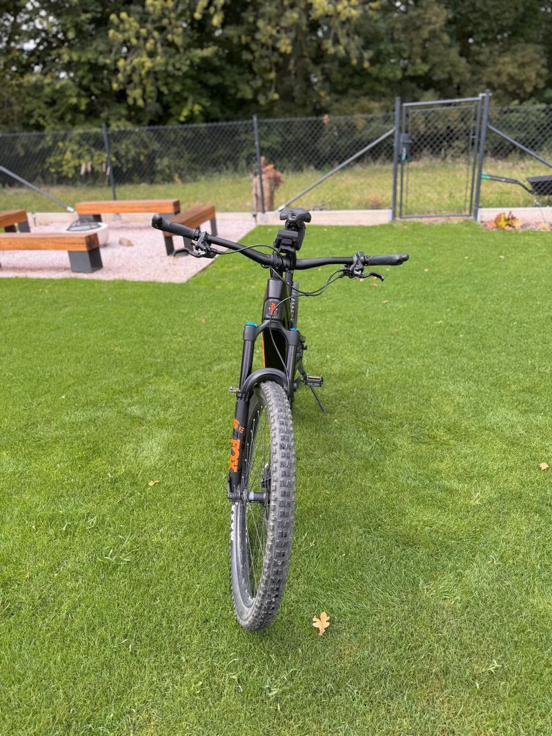 Prodám celoodpruzene kolo KTM 2025