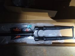 Vidlice FOX 32 Taper-Cast Performance 40mm