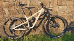 Canyon Spectral AL6 2023 - nový rám