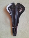 Selle San Marco Aspide Dynamic Wide, karb.ližiny,142 gramů, 275x142