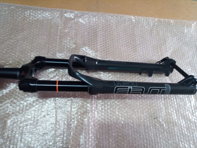 Nová vidlice RST F1RST 29" 120mm