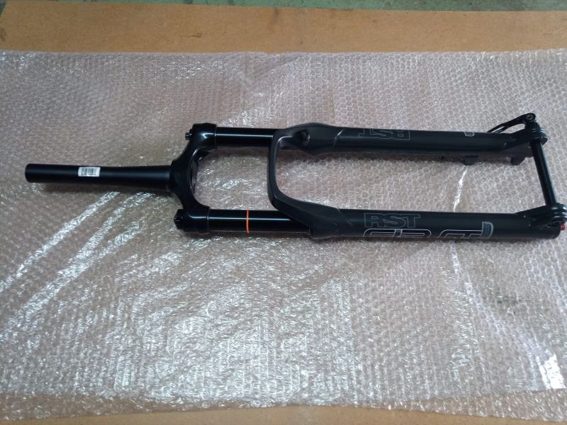 Nová vidlice RST F1RST 29" 120mm