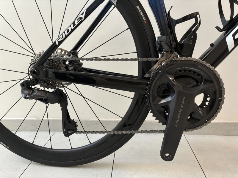 Ridley Falcn RS – špičkové aero silniční kolo, Ultegra, karbonová kola, velikost 54