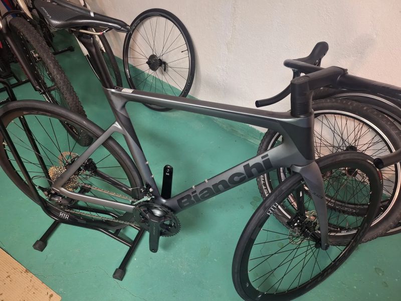 Bianchi oltre race 105 12s