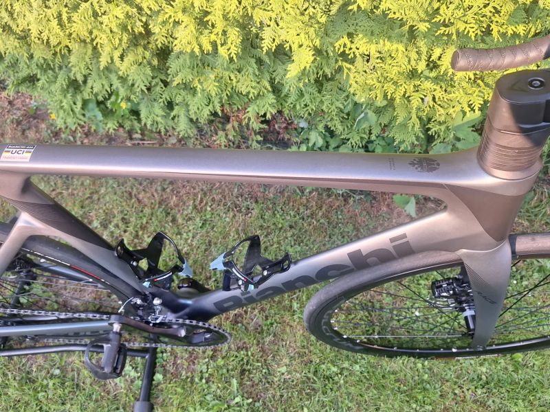 Bianchi oltre race 105 12s