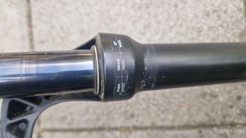 Odpružená vidlice ROCKSHOX JUDY SILVER 29“ remote 
