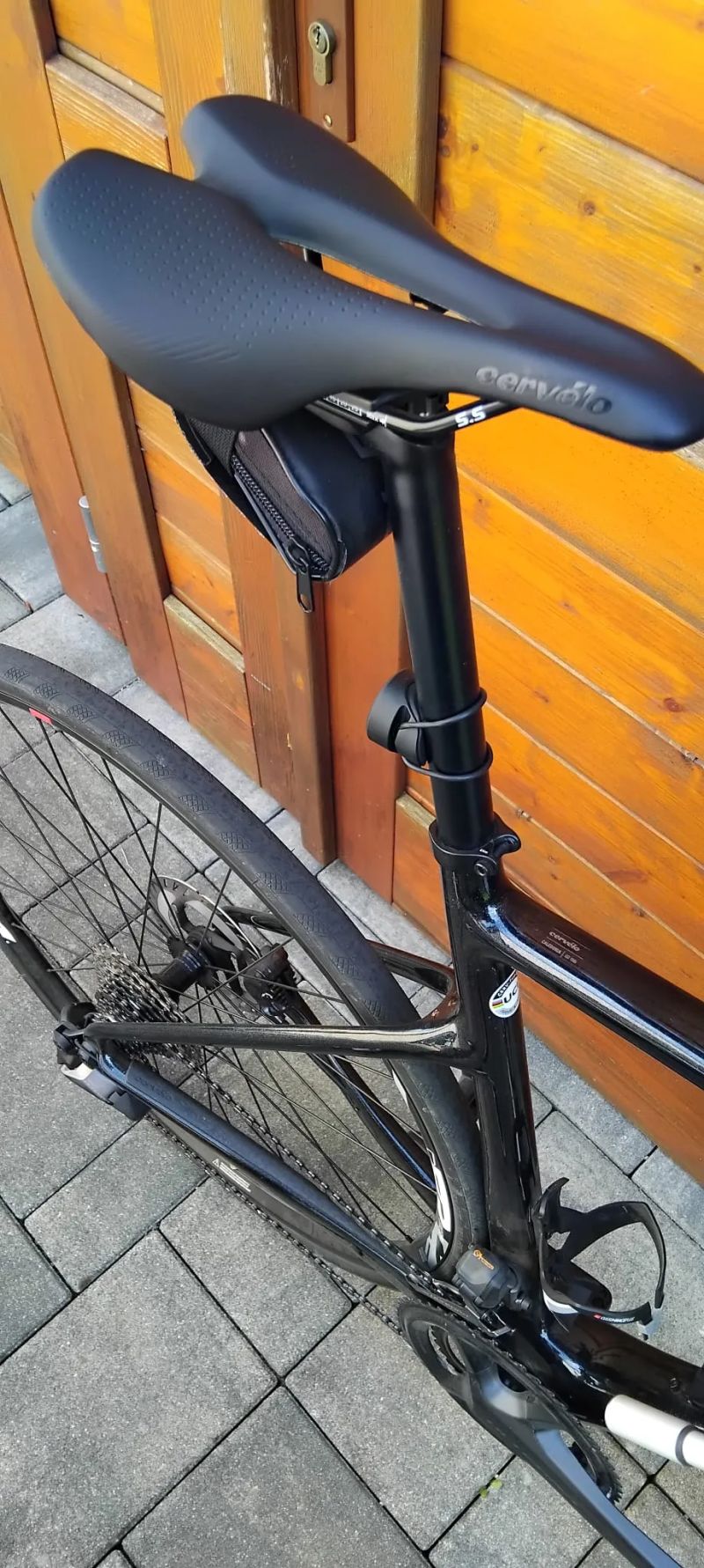 Silniční kolo Cervélo Caledonia Ultegra Di2 - metallic black