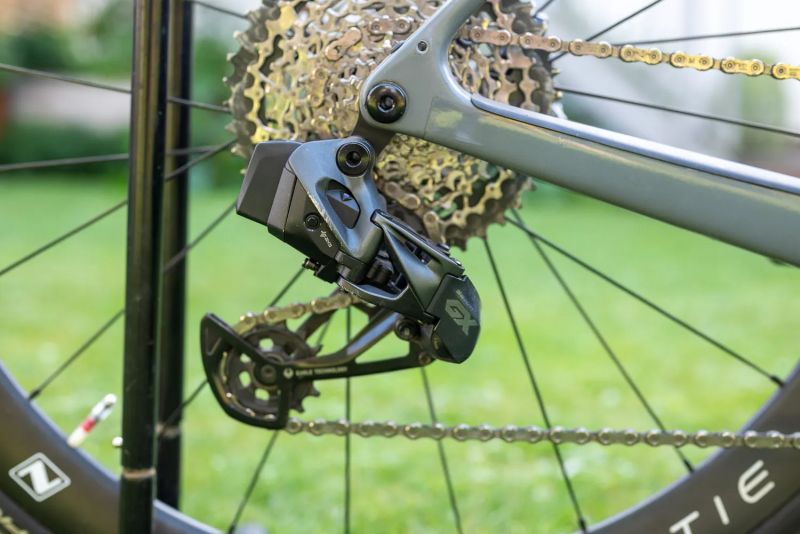 🇨🇭 Švýcarská Gravel Raketa ARC8 EERO 🚀