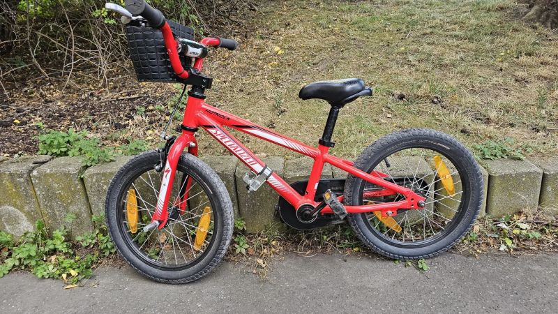 Specialized Hotrock 16
