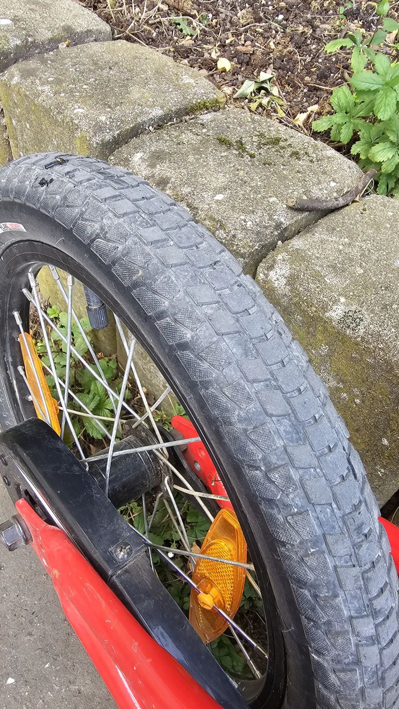 Specialized Hotrock 16