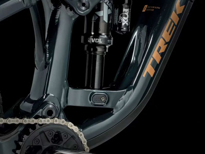 TREK Fuel EX 8 XT Gen 6, model 2025, vel. S, nové kolo