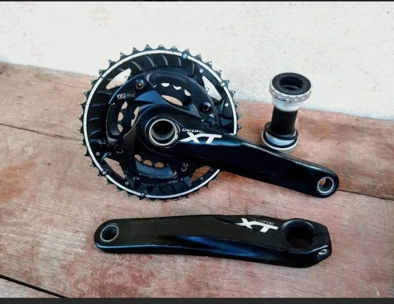 Shimano XT+ stred 