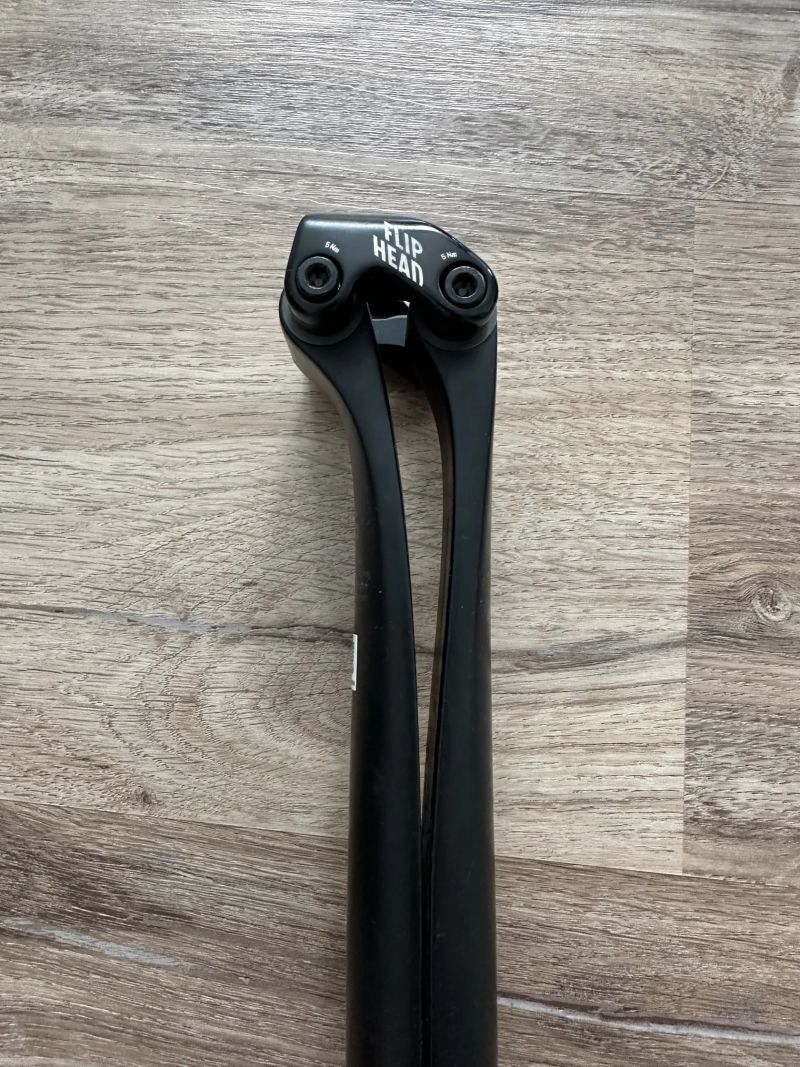 Sedlovka Canyon S25 VCLS 2.0 CF 30,9 mm