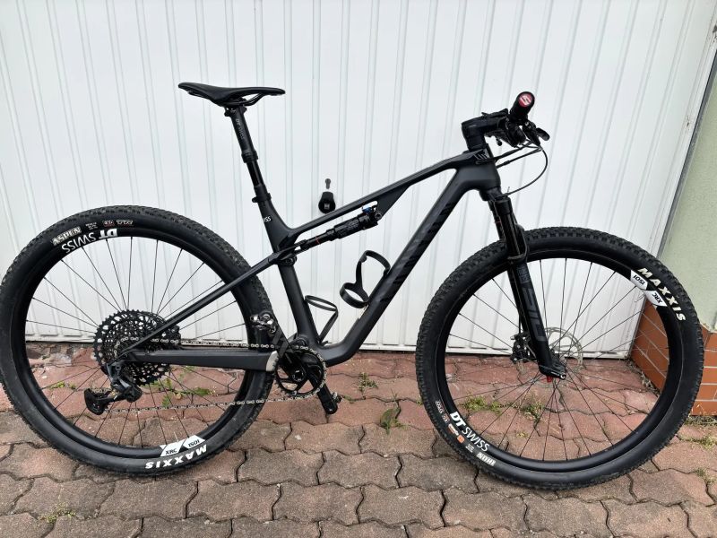 Canyon LUX CF SLX 9