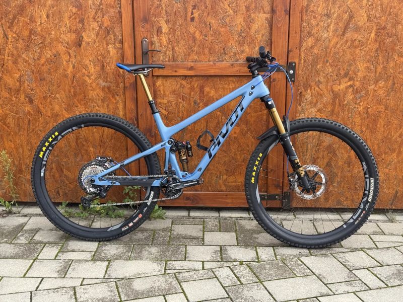 PIVOT TRAIL 429 XT/XTR