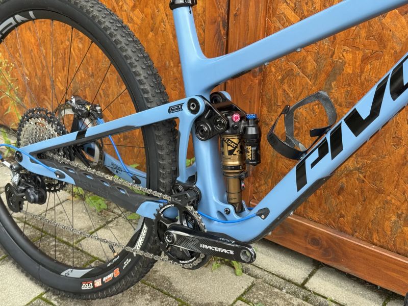 PIVOT TRAIL 429 XT/XTR