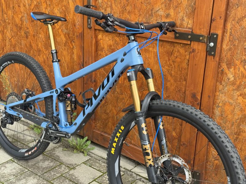 PIVOT TRAIL 429 XT/XTR