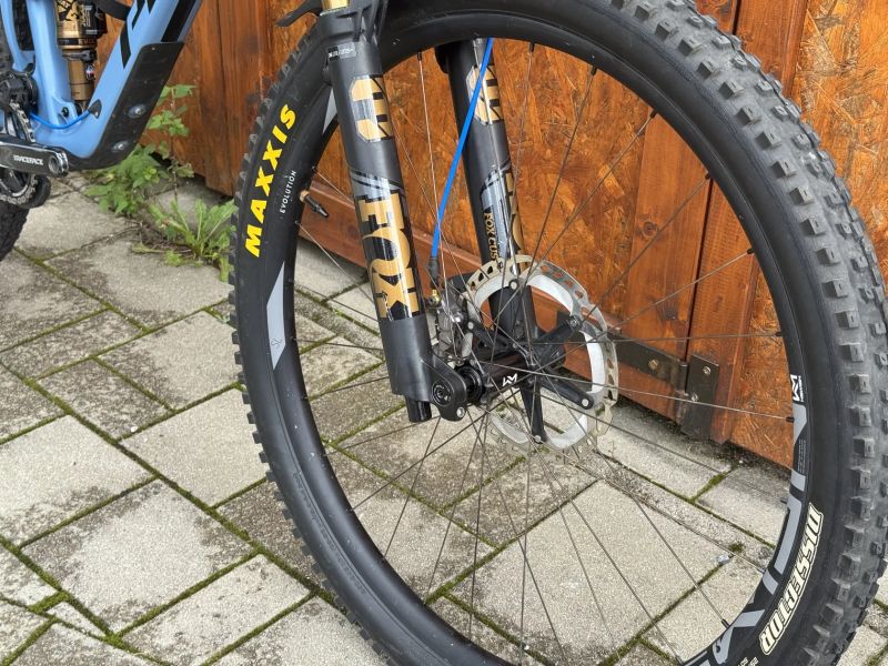 PIVOT TRAIL 429 XT/XTR
