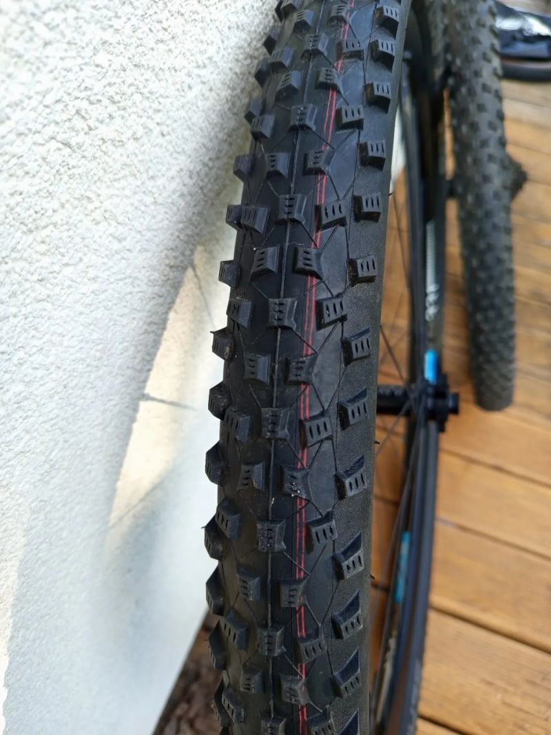 Zapletená kola DT Swiss XR 331 27,5" / 28 děr