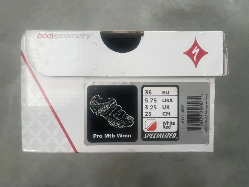 Prodám dětské/dámské cyklistické tretry Specialized