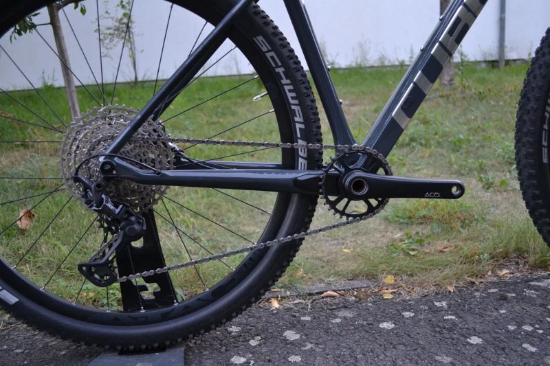 Cube Reaction C62 Pro Carbon grey´n´metal (L)
