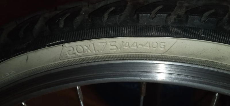 Prodám dětské dívčí kolo 20"