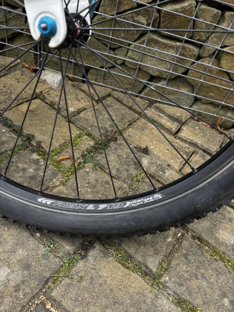 Prodám dětské závodní kolo Orbea – lehké, vyladěné, připravené na závody 🚴‍♂️
