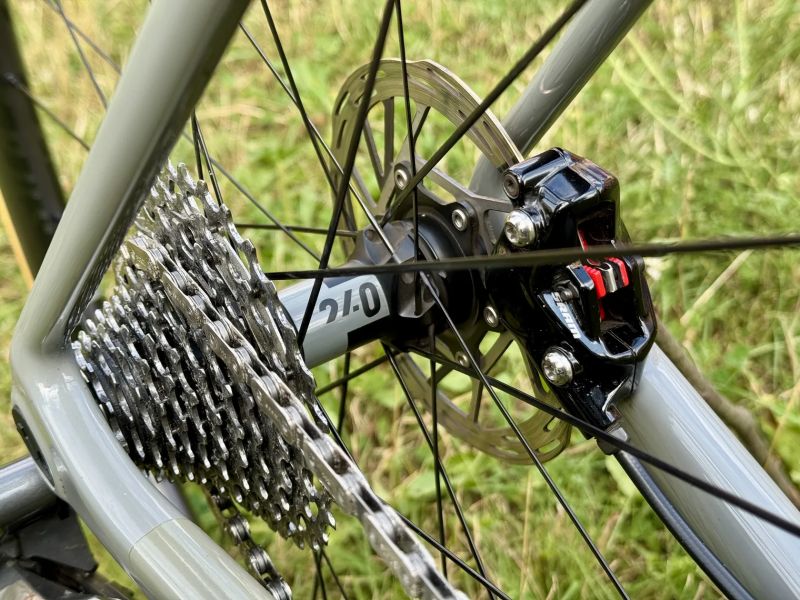 Canyon Ultimate CF SL 7 Disc eTap (vel.S 172-178cm), wattmetr