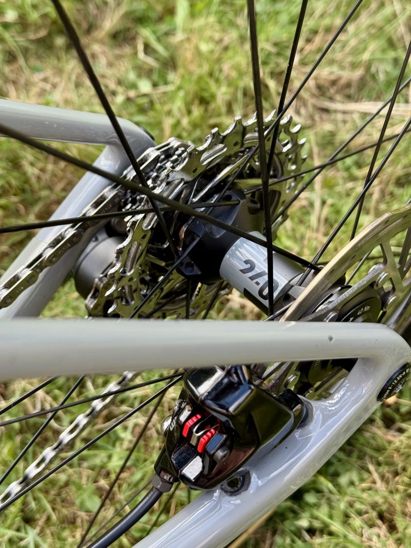 Canyon Ultimate CF SL 7 Disc eTap (vel.S 172-178cm), wattmetr