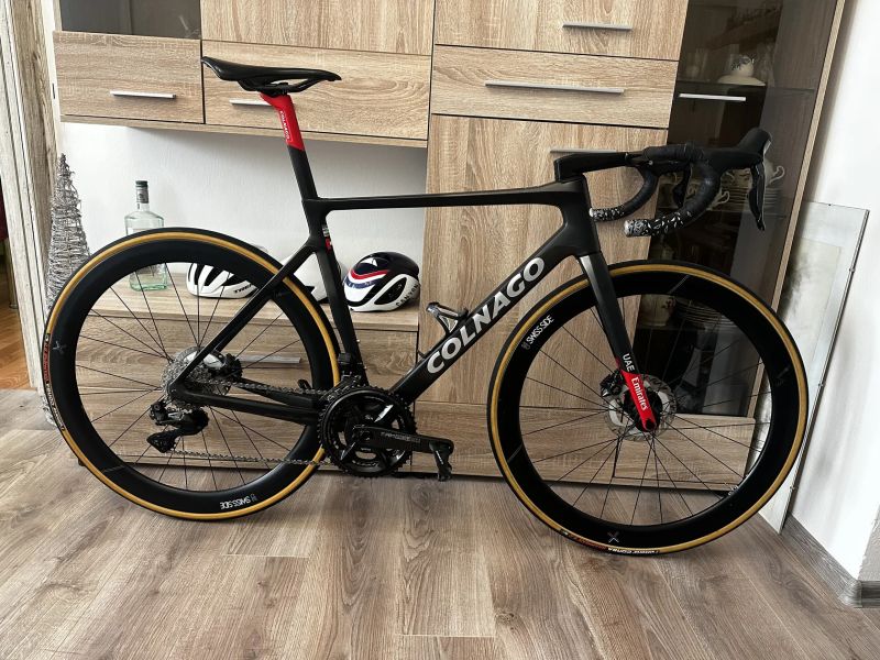 Colnago V4rs, dura-ace di2, SRM vel. 510 (172-185)