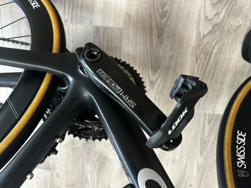 Colnago V4rs, dura-ace di2, SRM vel. 510 (172-185)