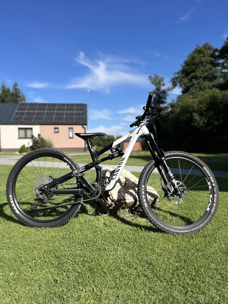 Canyon Spectral. XS