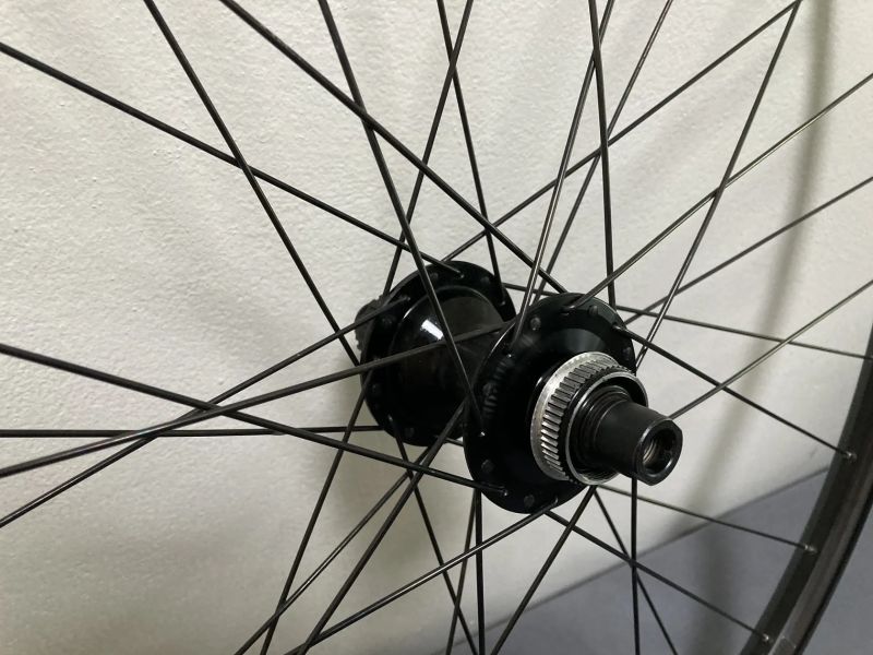 Zapletená kola WTB ST i23, MicroSpline, Boost 29"