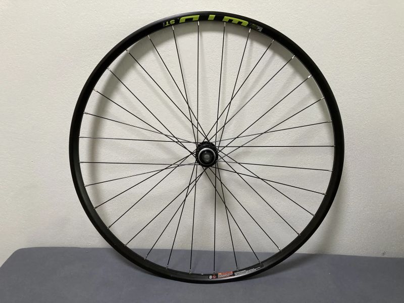 Zapletená kola WTB ST i23, MicroSpline, Boost 29"