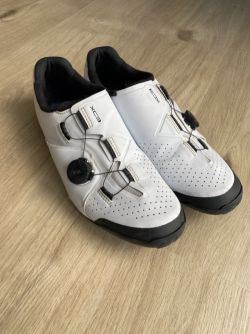 Shimano SH-XC300 vel. 45