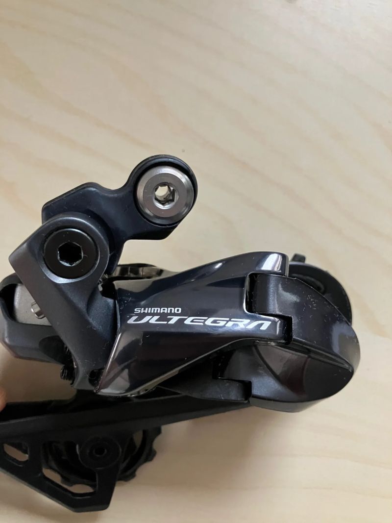 přehazovačka Shimano Ultegra Di2, R8000, SS 11 speed