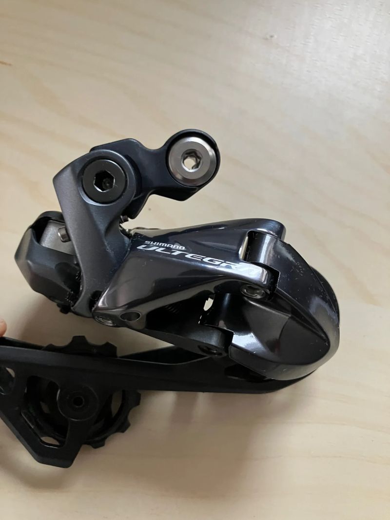 přehazovačka Shimano Ultegra Di2, R8000, SS 11 speed