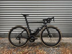 BMC Timemachine road 01 - Ultegra Di2 12s