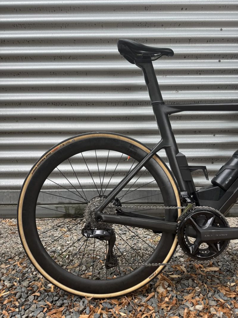 BMC Timemachine road 01 - Ultegra Di2 12s