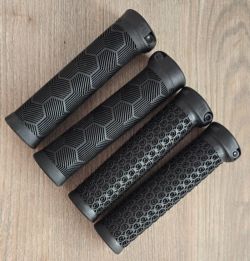 Set gripů Bontrager a One