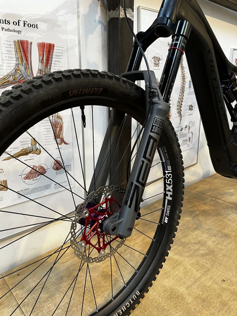 Specialized Turbo Levo - nová 500wh baterka s Hope+Burgtec & Rockshox upgradem
