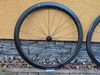 Karbonová kola Giant SLR1 42mm s novými plášti Cadex Race