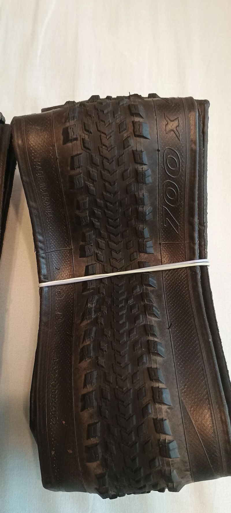 Pirelli Cinturato Gravel RC-X 40-622 gravel plášť kevlar