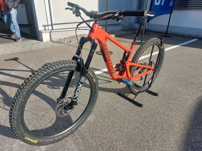 Santa Cruz Hightower CC na reserve carbon rafkach