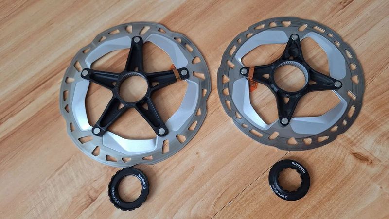 Brzdové kotouče Shimano XT centerlock